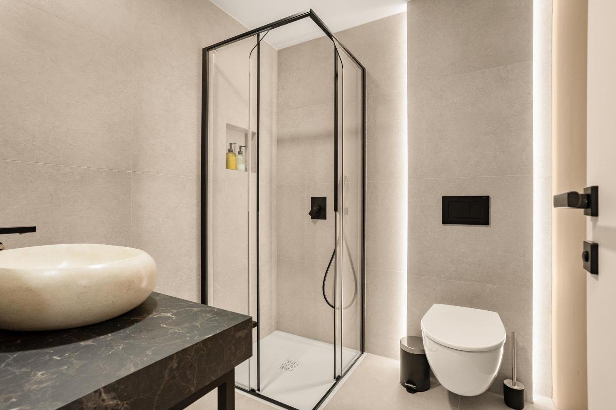 Hotel Harmonija & Free Parking 2*