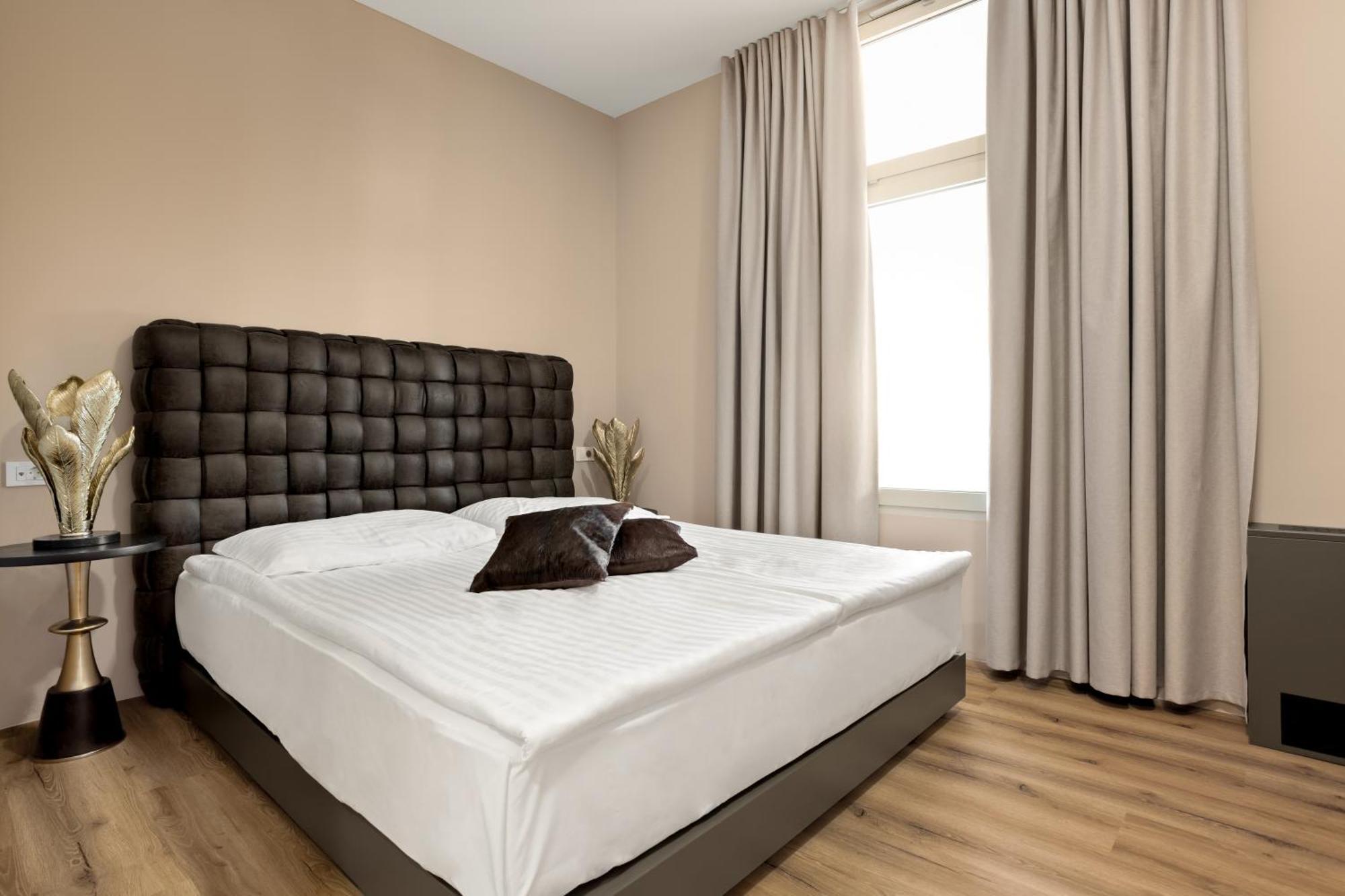 Harmonija & Free Parking Hotel Menges