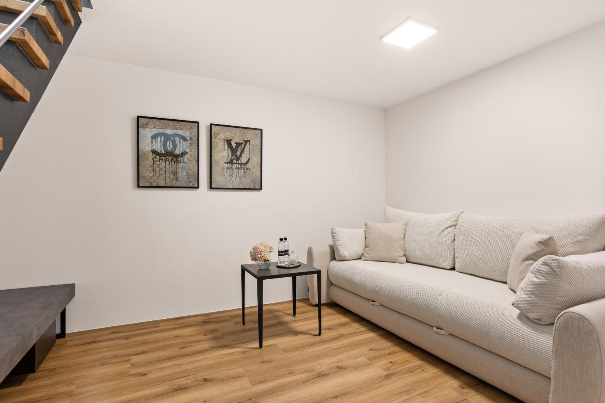 Hotel Harmonija & Free Parking