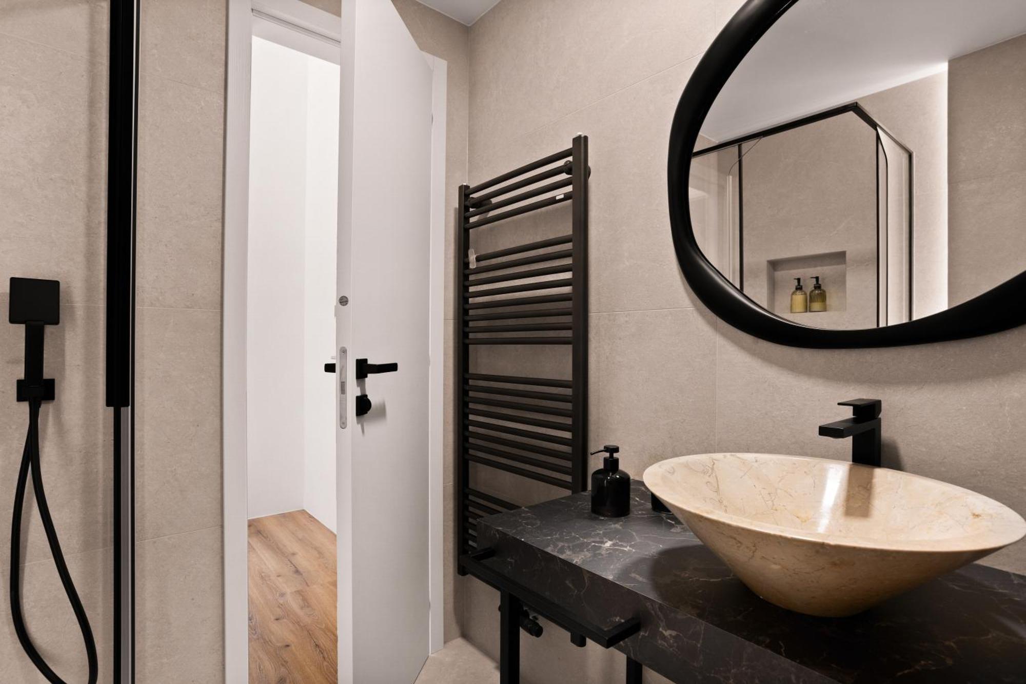 Harmonija & Free Parking Hotel Menges