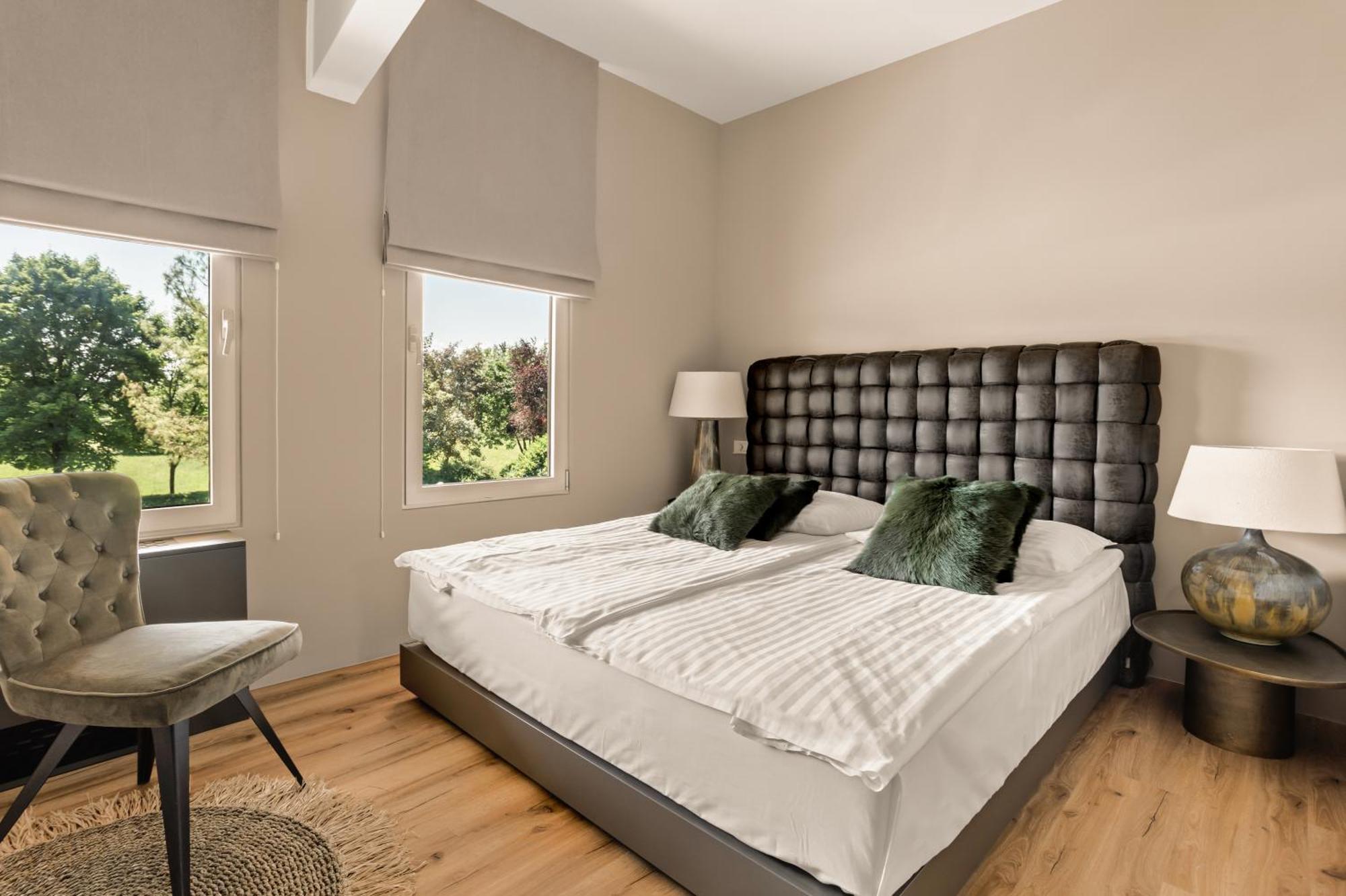 Hotel Harmonija & Free Parking